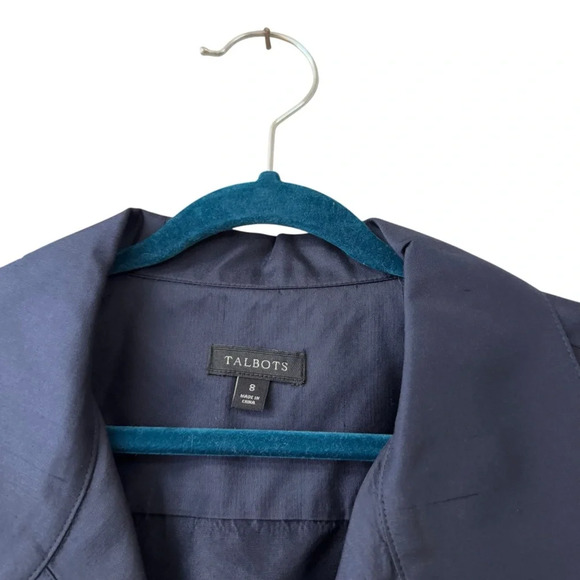 Talbots 100% Silk Blouse Button Up Top Size 8 Navy Blue Long Sleeve Holiday Work - Picture 3 of 9
